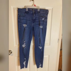 American Eagle Distressed skinny jeans